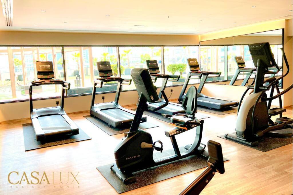 Lovely Big Studio W/ Burj Khalifa View In Downtown 迪拜 外观 照片